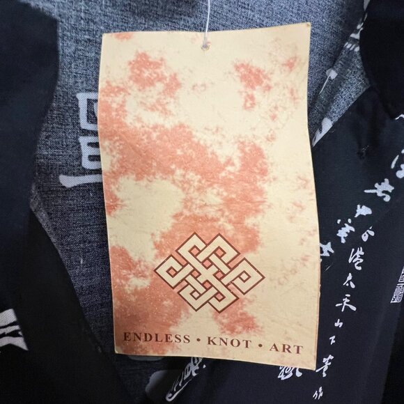 NWT Endless Knot Art Black & White Print Sleeveless Top Size 1X - Picture 8 of 8